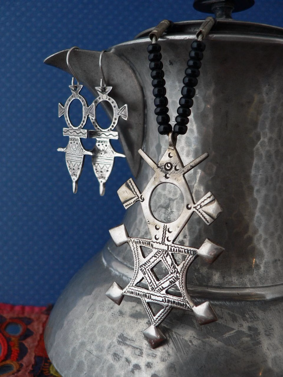 Tuareg silver jewelry macro photograph - My Tuareg cross and earrings :0)