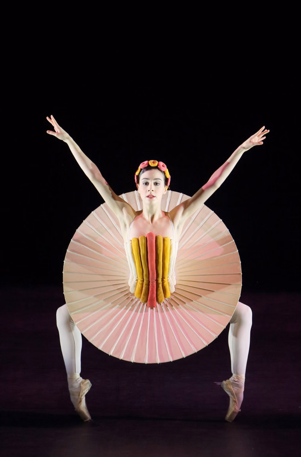 Triadic Ballet geometric costume photograph - The Bauhaus Did Ballet? See the Surreal Costumes From the German Design School's Little-Known Performance | Artnet News