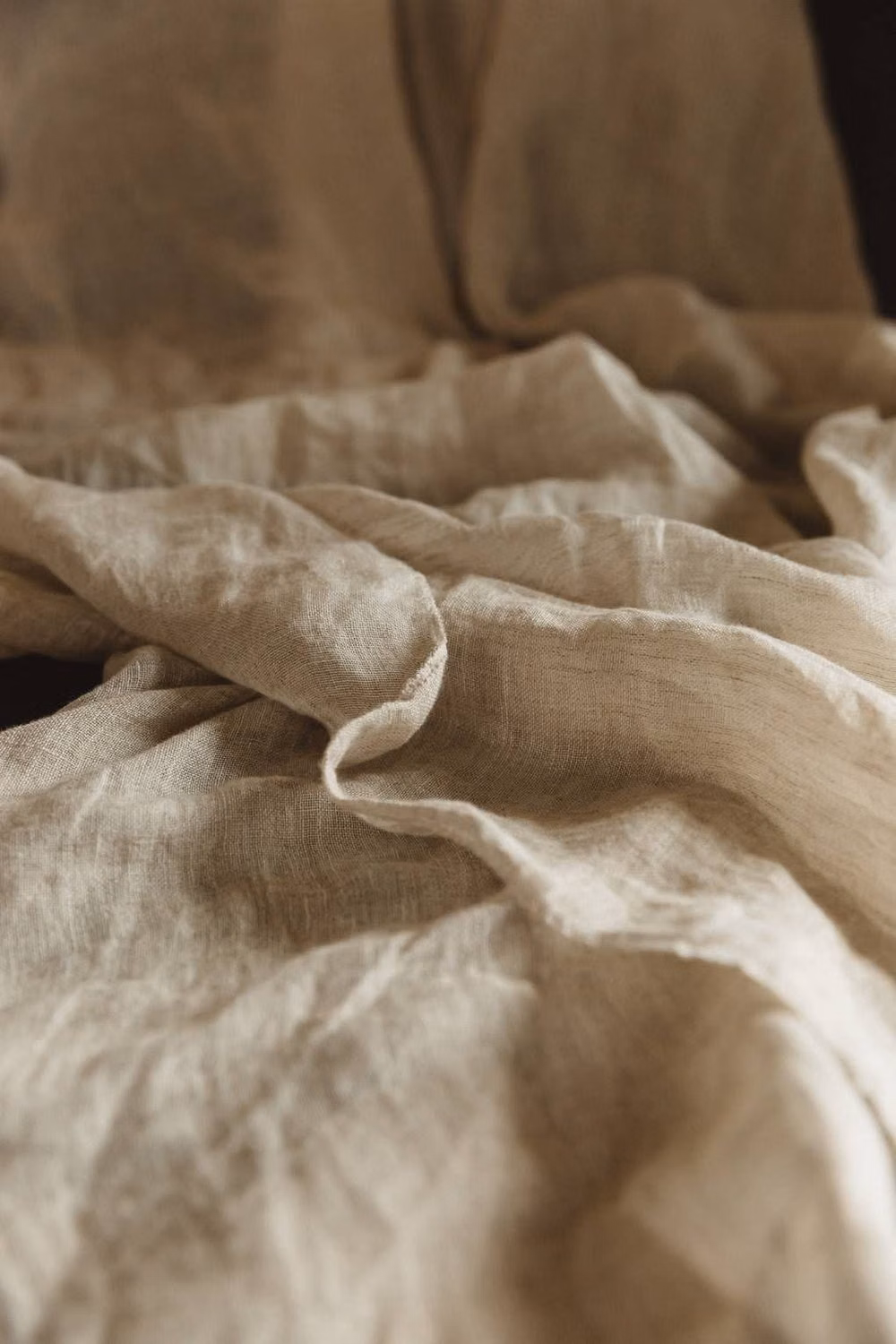 natural beige linen fabric macro photograph - Theodore Ushant ★ The Buccaneers