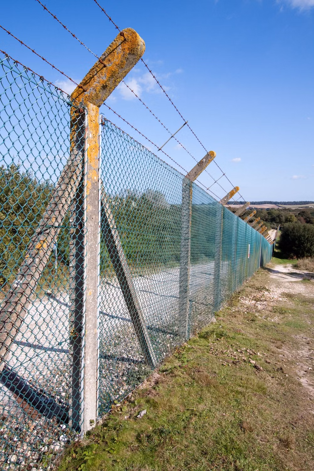 galvanized steel crowd control barricade fence close up photograph - Seattle Fence Installation is the premier fencing service in the area because we are constantly committed to providing the highest quality experience for our customers... yes, that means more fun & more memories and fantastic rates.  Visit our fencing service website here: http://seattlefenceinstallation.com/  or give us a call now at: (206) 258-7824