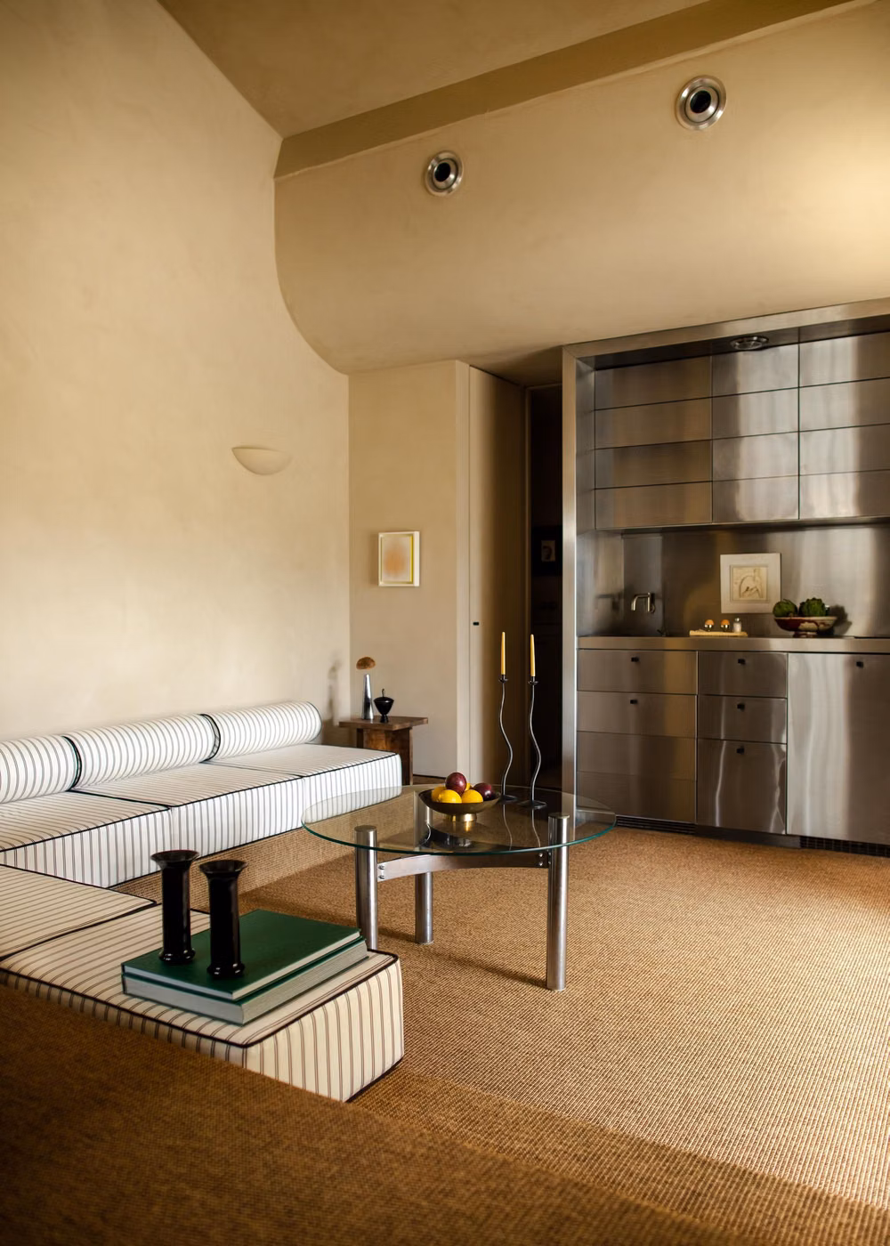 Streamline Moderne aesthetic - Why the 1930s 'Streamline Moderne' Aesthetic Is Back | Livingetc
