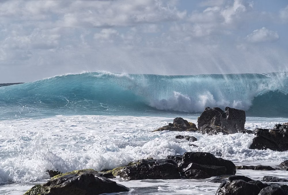 breaking ocean wave surf photograph - Waves and Surf at the North Shore beaches on Oahu Hawaii available on photo paper, canvas and aluminum up to 34"x50"